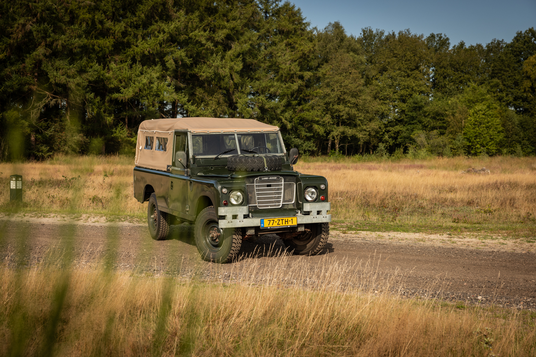 Land Rover Defender 90 Commercial (2011)