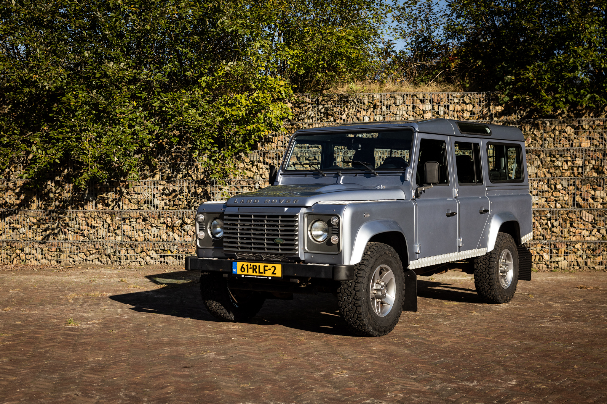 Land Rover Defender 90 Commercial (2011)